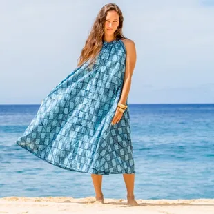 Ginger Dress, full length version with pockets.