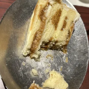 Salted Caramel crunch cake