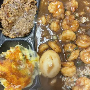 Shrimp stew , broccoli cheese, cornbread dressing. All delicious.