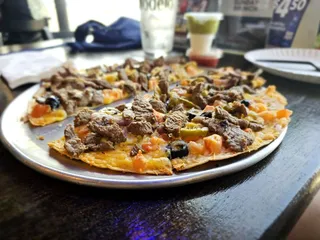 Henry’s Bar & Grill