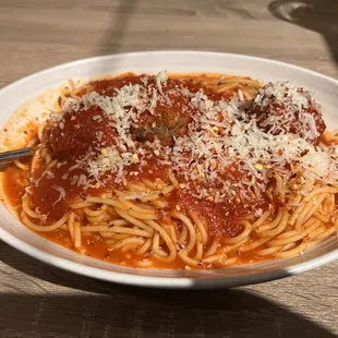 spaghetti and meat sauce