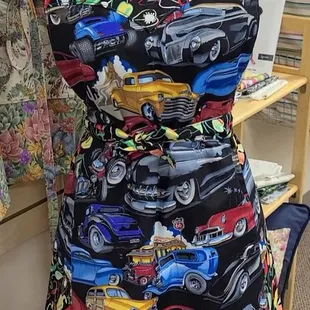 2 yard fabric reversible apron from Mary Mulari pattern