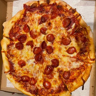 Medium pepperoni