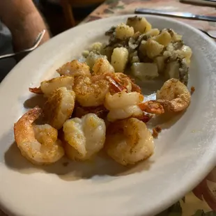 Grilled shrimp and smother potatoes