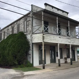 Nobile's Restaurant and Bar