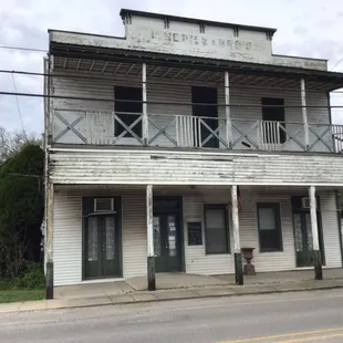 Nobile's Restaurant and Bar