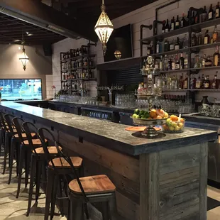 Full Cocktail Bar