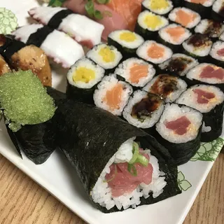 Tobiko Wasabi Nigiri