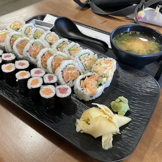 Spicy Salmon (Hosomaki)