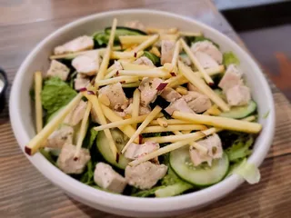 Barnyard Crafthouse & Eatery