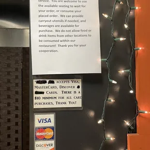 a sign on the door of a restaurant