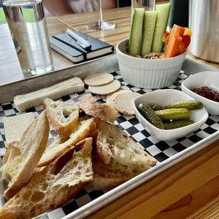 Bread, cheese, veggies and himmus