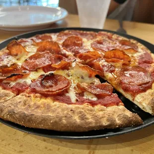 Small pepperoni pizza