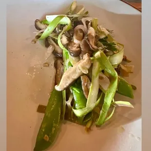 Asparagus salad