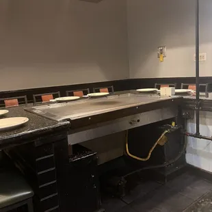 sushi and sashimi, interior