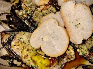 Neyow's XL Steakhouse