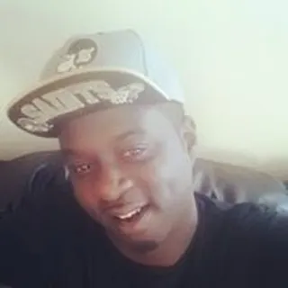 Bleu J.