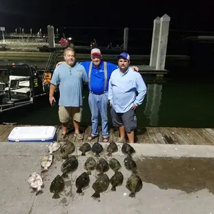 Great fun exciting night of flounder gigging Rockport Port Aransas