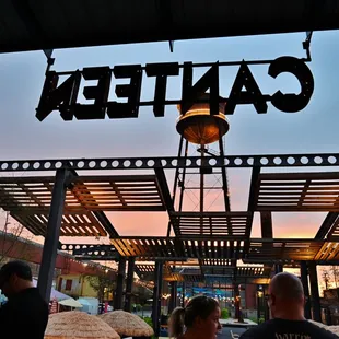 a view of the outside of a restaurant