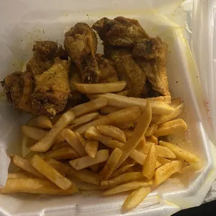 10 Wings and Fries lemon pepper
