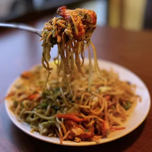 Himalayan Chicken Chowmein ($12.95)