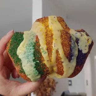 Prince cake. Smaller king without the baby