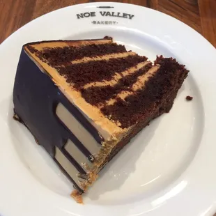 Salted Caramel Cake