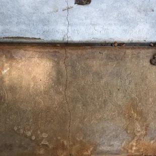 Crack in cement