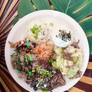 Can't Choose Just One Thing, get the "Hawaiian Mix Plate"