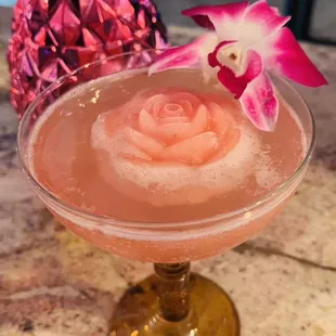 KISS FROM A ROSE Cocktail