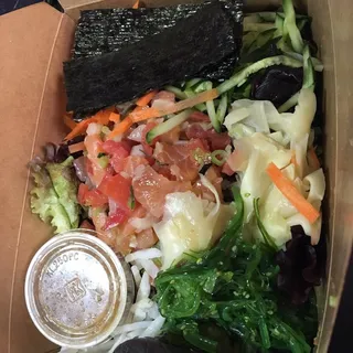 Lomi Salmon Poke Bowl