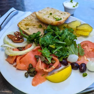 Smoked salmon plate $15