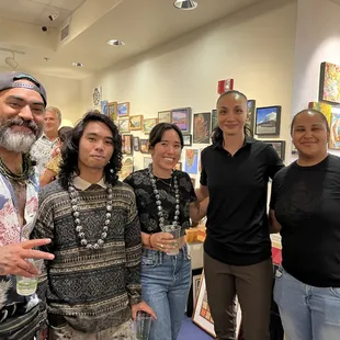Artists Saumolia, Cyan, Sarah, Kiani of Ki'ikau Printers and dear one