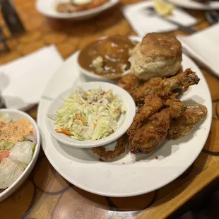 chicken wings and fried chicken, chicken, food, chicken wings, fried chicken wings, bbq chicken, poultry, bbq wings, fried chicken