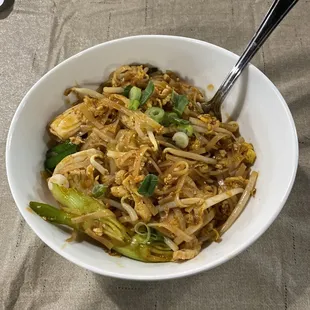 Pad Thai chicken.