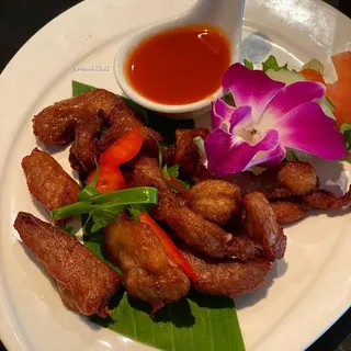 Deep-Fried Pork Strips (Moo Dade Deaw)