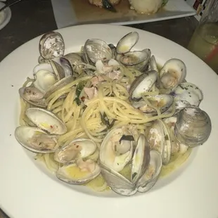 Linguine and clams