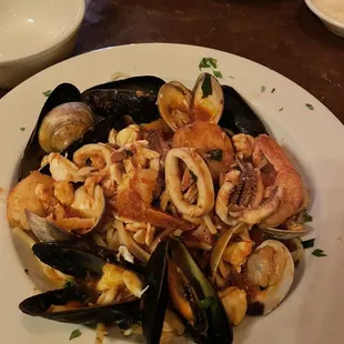 Linguine Pescatore Fra Diablo
