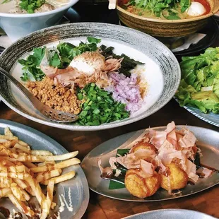 Spend your evening with your loved one enjoying excellent food and drink!!