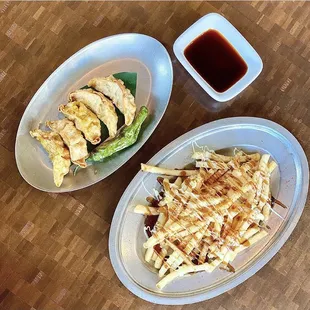 Our side dishes are just as delicious as our ramen!! Crunchy gyoza and Nojo fries.