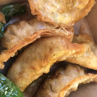 Gyoza Pot Stickers ( 5pc )
