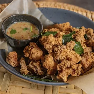 Crispy pork belly (Mu Tod)