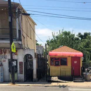 If u not paying attention, you will miss the building lol