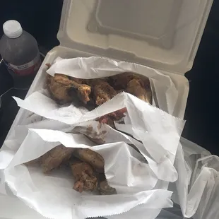 a box of chicken wings