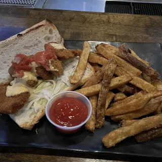 Fried Oyster Po'Boy