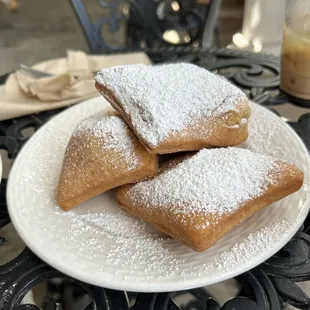 Plain Beignet