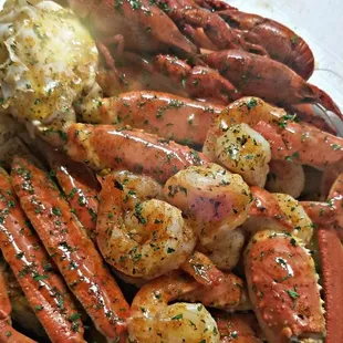 Seafood Platter: Snowcrab, Crawfish, Shrimp,  corn, sausage and potatoes.