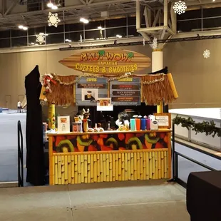 This coffee/tea/smoothie bar is in super cozy and comfy parent waiting area.