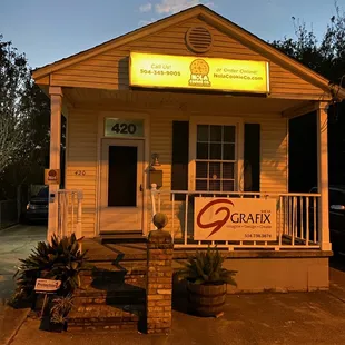 Harahan Location. Pre-order required. Delivery or curbside pickup available. Nolacookieco.com