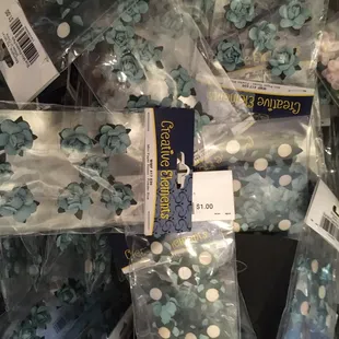 Tiny flowers, $1/pack!